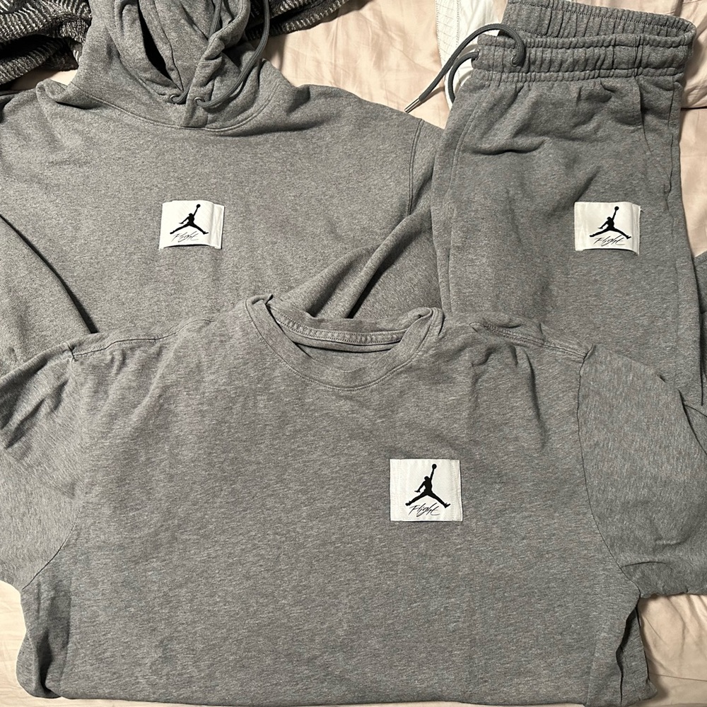 Air Jordan Premium Essentials Flight Sweatsuit with Shirt